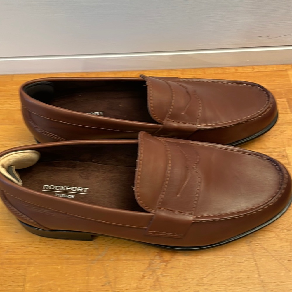 COPY - Mens rockport loafers size 10